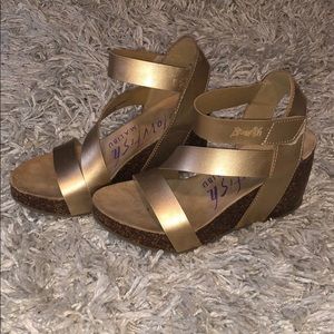 Strappy Gold Wedges Size 8